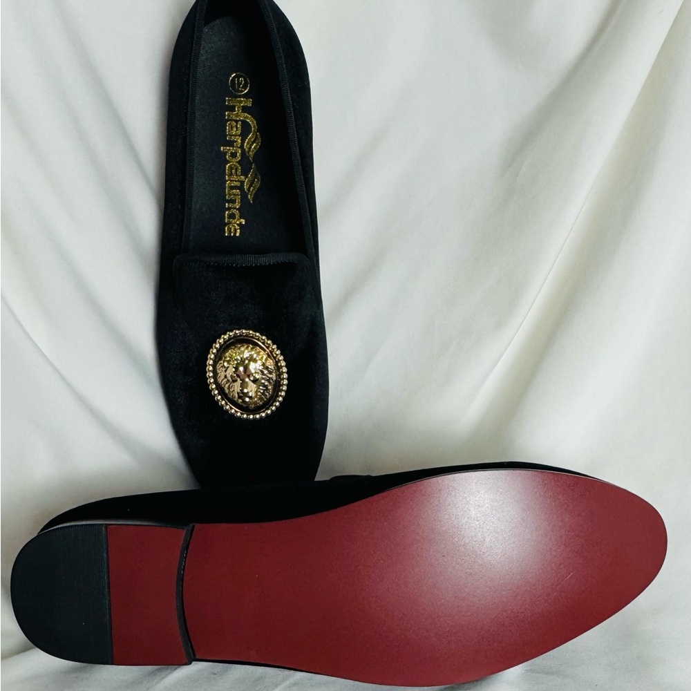 Harpelunde Men’s Black Velvet Smoking Loafers Lion Medallion Sz 12 -Prom -Formal